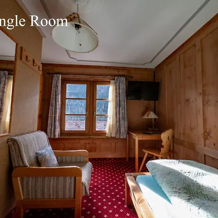 Restaurant Raetia 여관 필리주